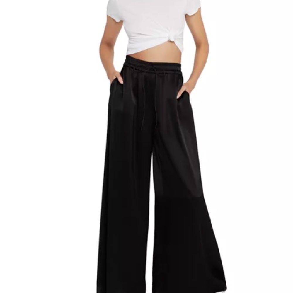 Alice + Olivia Black Wide-Leg Pants